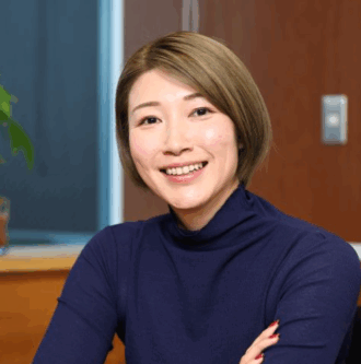 2024年に「Do My Best, Go!」のインタビューに答える狩野舞子さんの画像