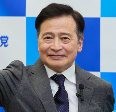 社民党から参院選に出馬表明したラサール石井さんの顔画像