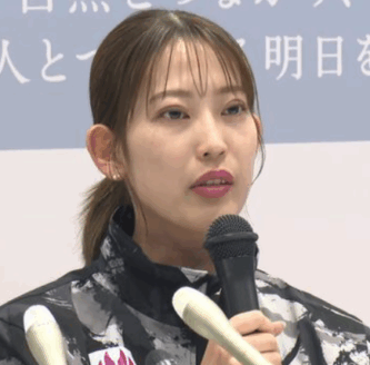 目が腫れてると話題のバドミントン松山奈未選手の顔画像