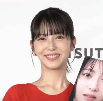激やせしたと話題の浜辺美波さん