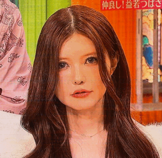 顔が変わりすぎと話題の益若つばささん