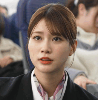 顔が変わったと話題のめるるさん