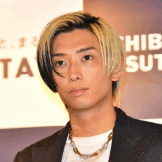 画像加工されたヒカルさんの顔画像