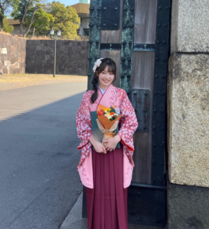 大学卒業時の仲俣由菜さん